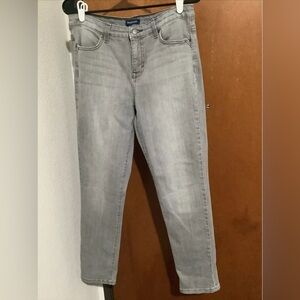 Bandolino Women’s Grey Jeans Karyn Boyfriend Fit Size 8 New Without Tags